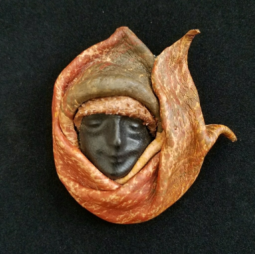 New Orleans pin 😍 Unique! Mardis gras / carnival